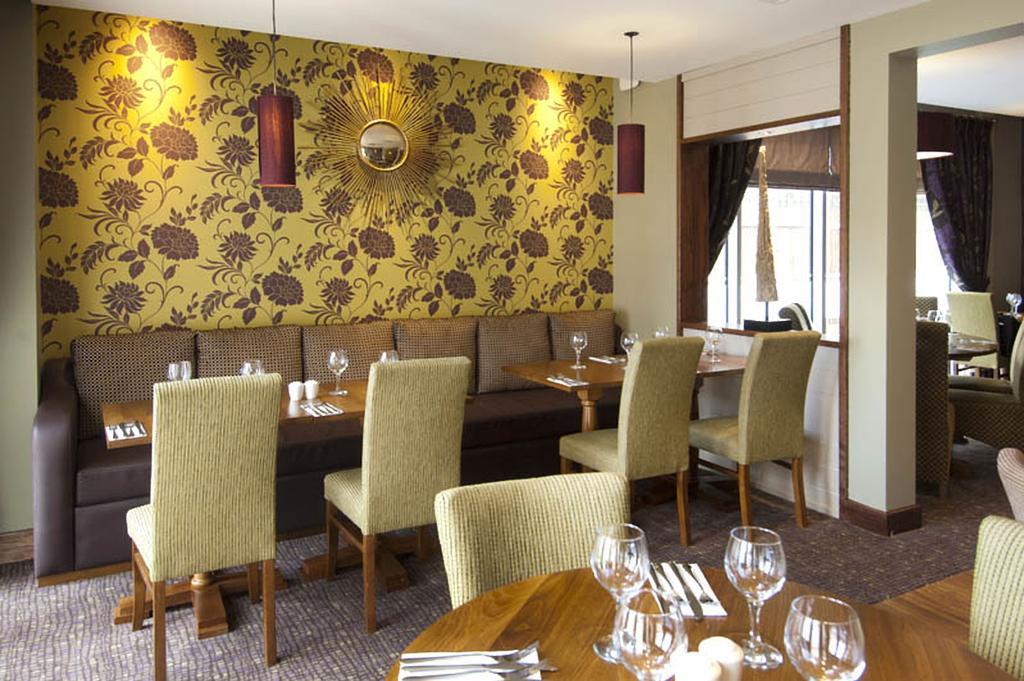 Premier Inn London Ealing Брентфорд Экстерьер фото